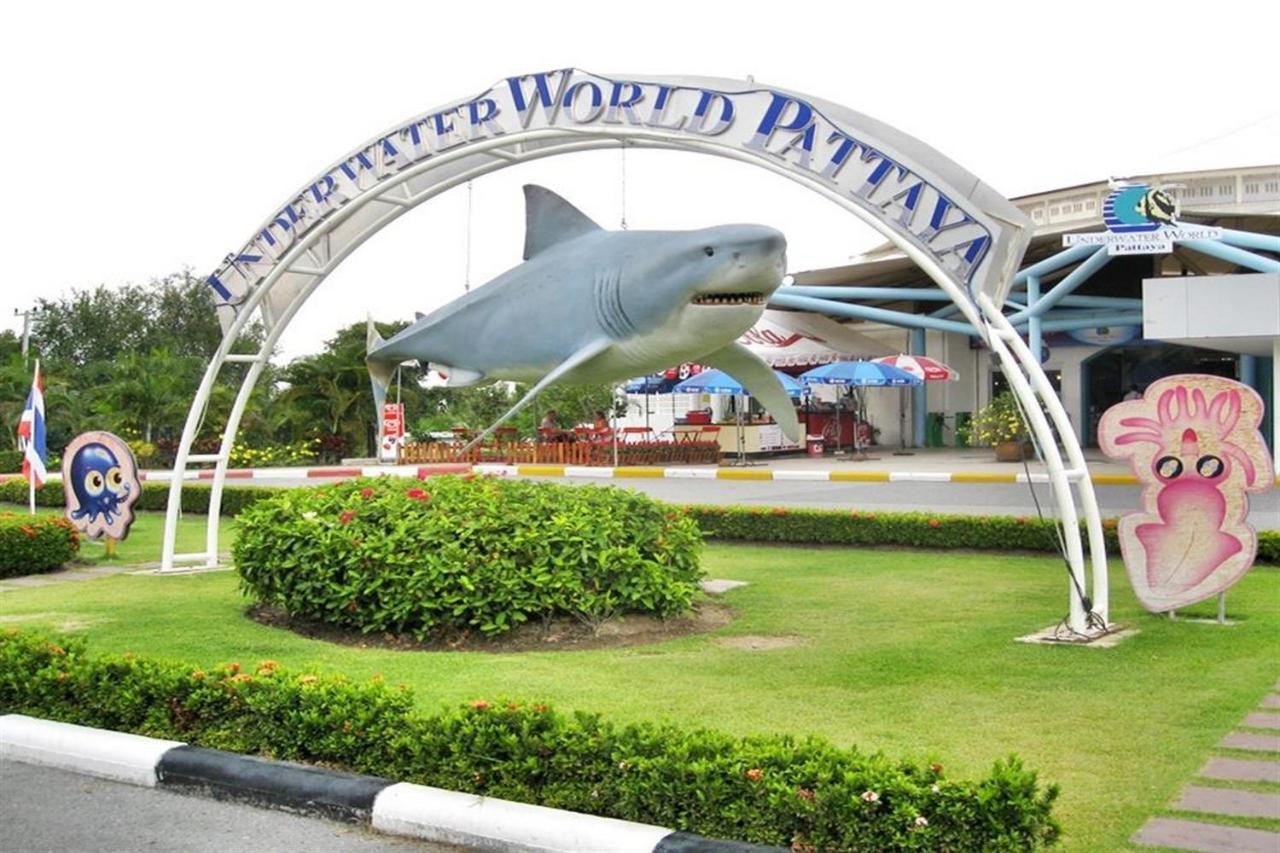 Oyo 1141 Ban Dao Hotel Praia de Jomtien Exterior foto